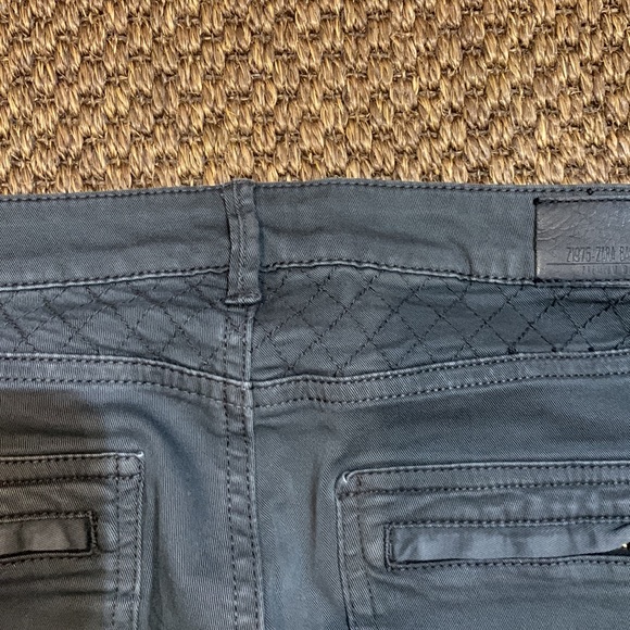 Zara Pants - Picture 8 of 8